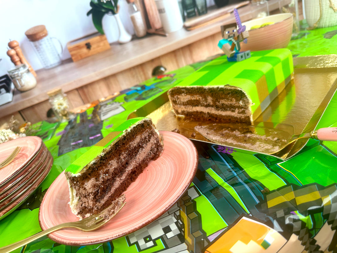 Figurka Minecraft® na torcie z motywem świata gier
