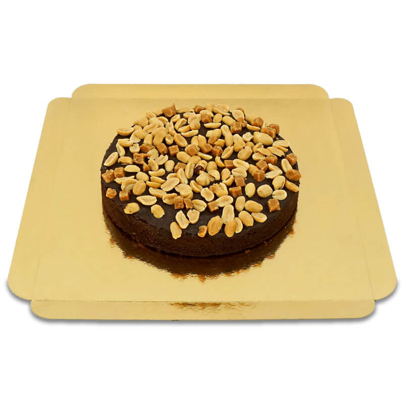 Tort brownie z orzechami i słonym karmelem