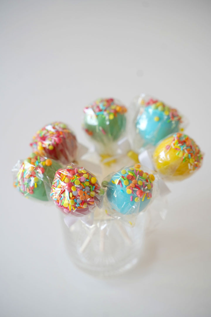 Kolorowe Cake Pops z konfetti (12 sztuk)