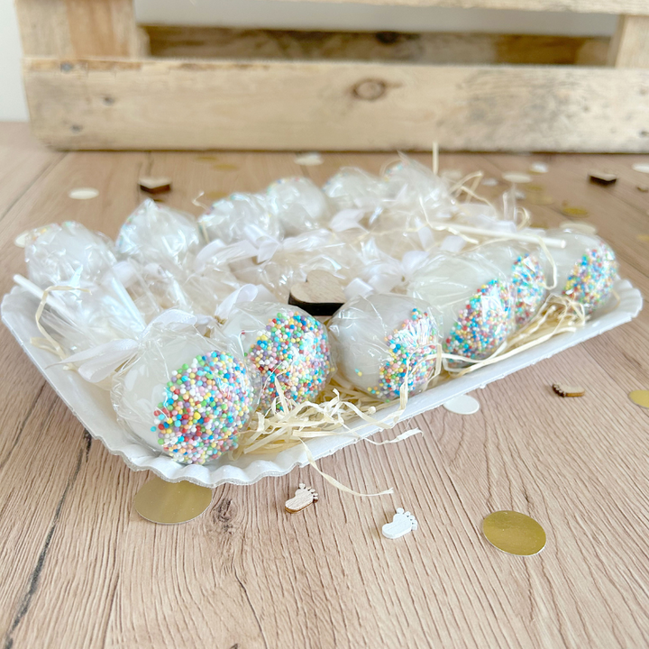 NIESPODZIANKA Cake-Pops  "To chłopiec" (12 sztuk)