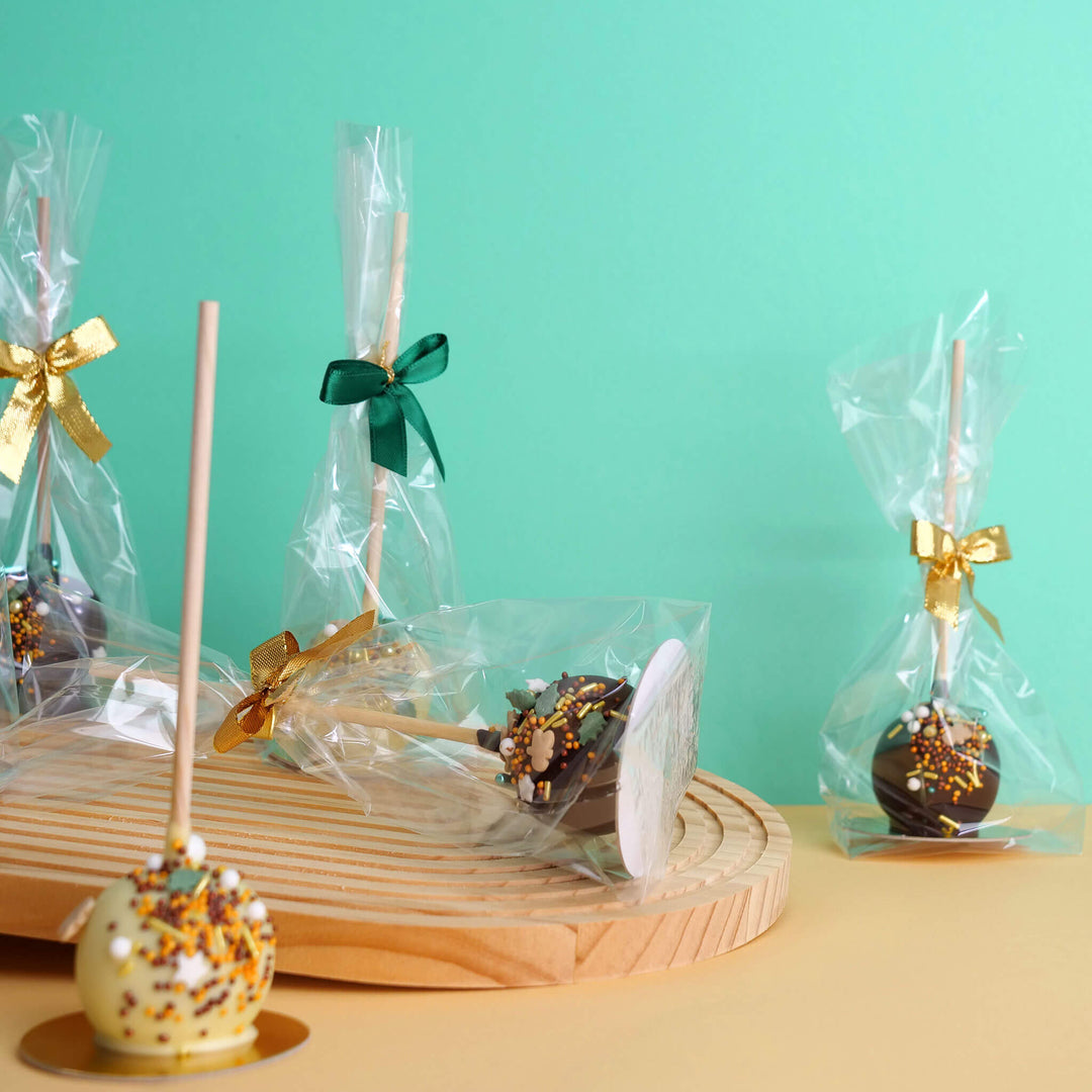 Świąteczne Cake-Popsy Deluxe ze złoto-zieloną posypką (10 sztuk)