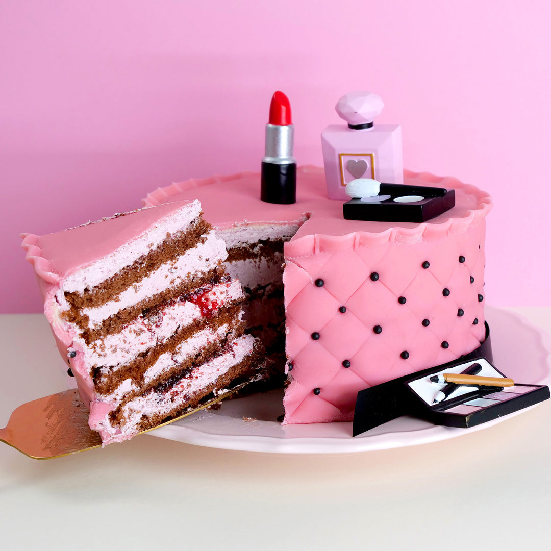 Deluxe tort makijażowy z czarną wstążką