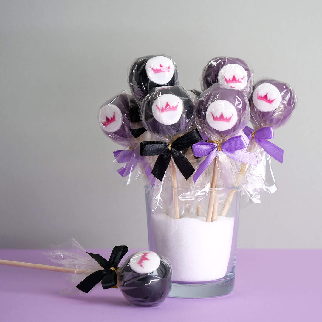 Kolorowe Cake-popsy z logo w 2 kolorach (2x6 sztuk)