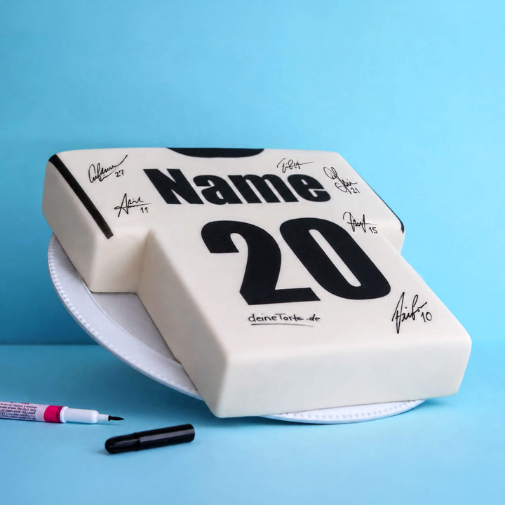 Fußballtrikot-Torte zum Signieren