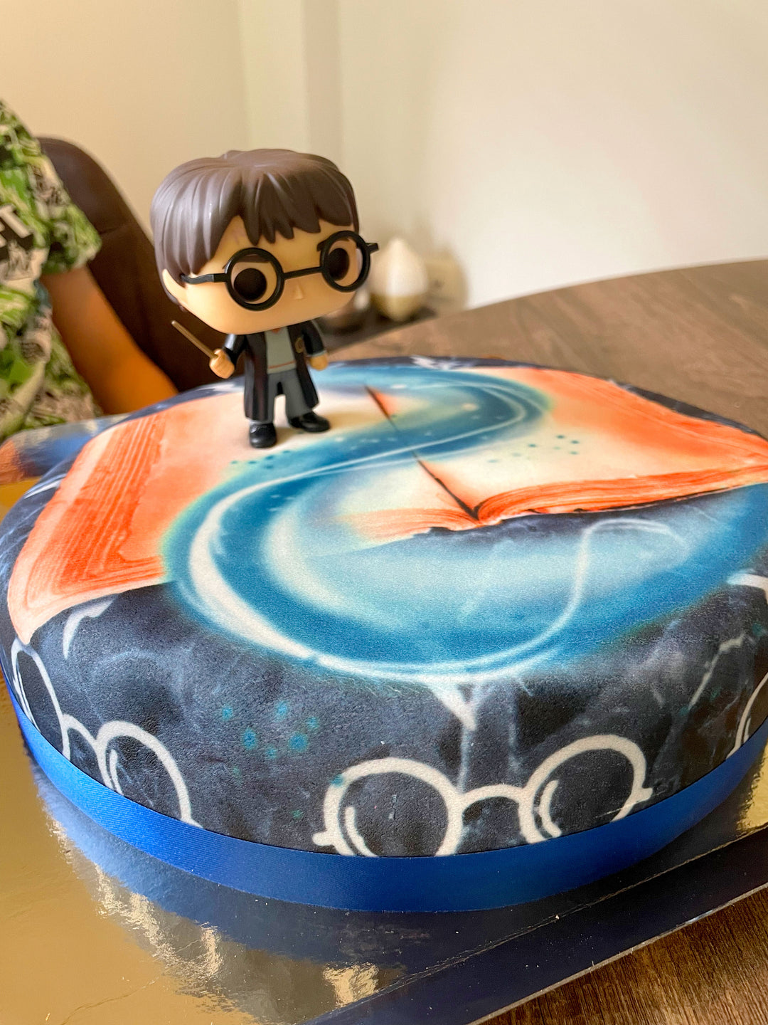 Harry Potter® na torcie z niebieskim zaklęciem