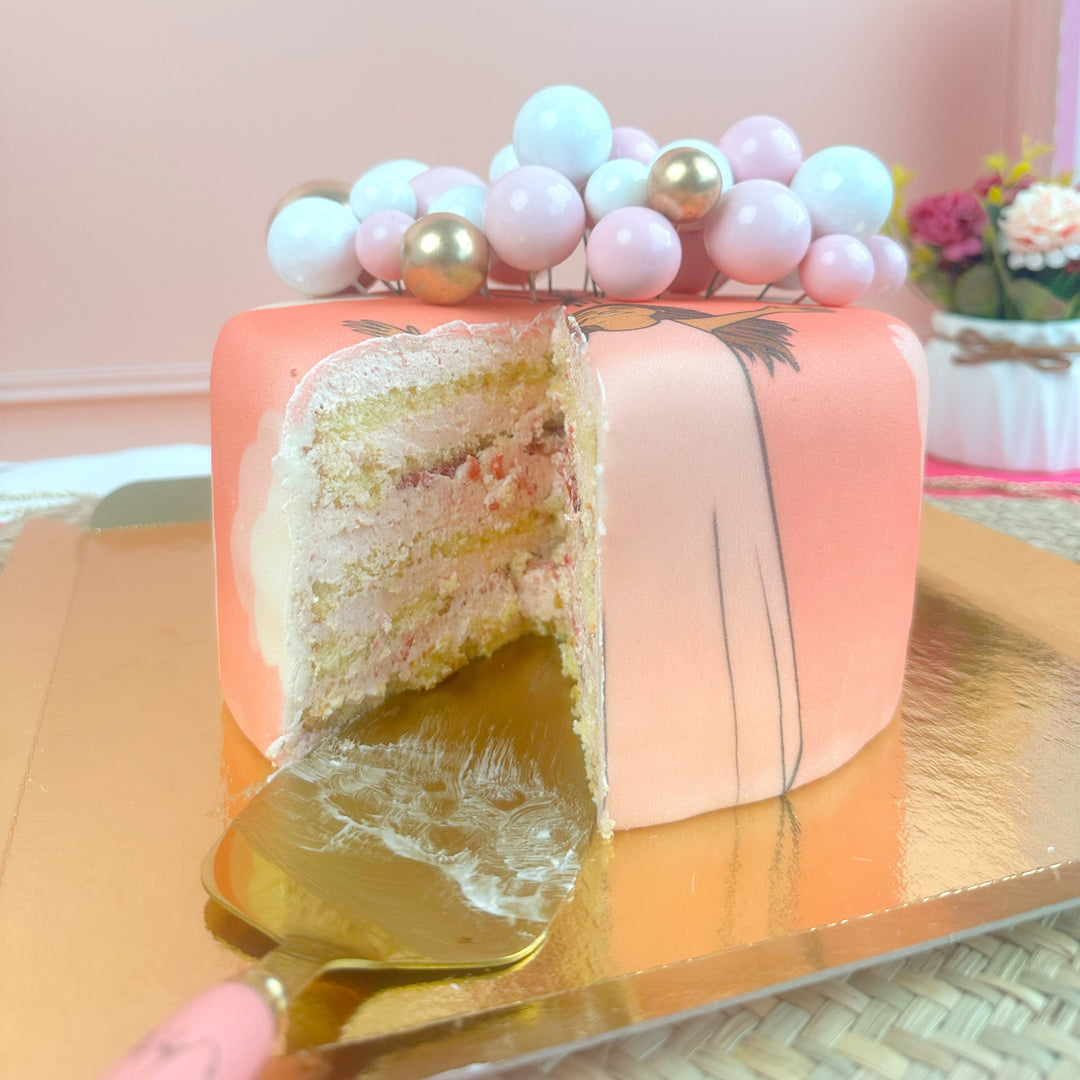 Tort z dekoracją balonową