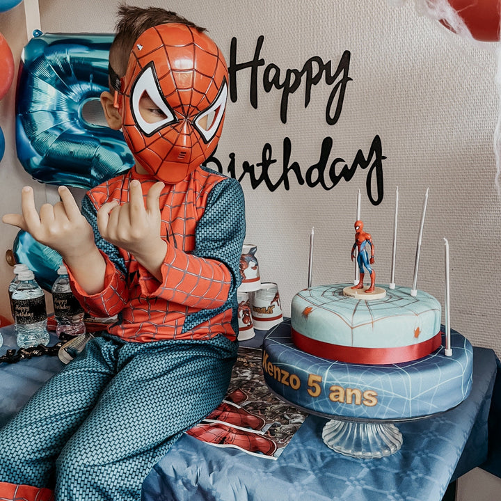 Spiderman® na dwupiętrowym torcie z pajęczaną