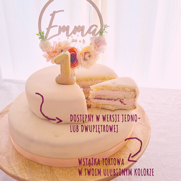 Biały tort ze wstążeczką