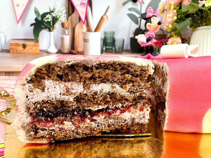 Myszka Minni®e® na torcie w kropeczki z kokardką