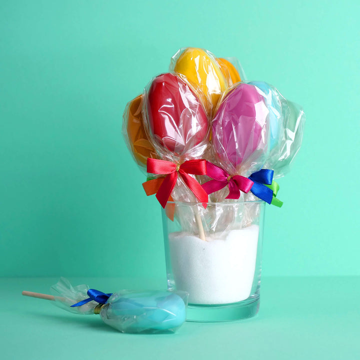 Wielkanocne Cake-Popsy z kolorową czekoladą (12 sztuk)