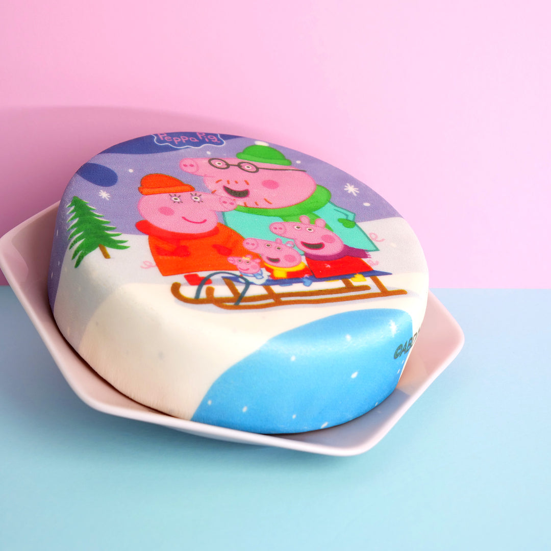 Tort Świnka Peppa Zimowa zabawa z rodziną