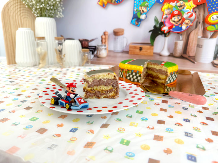 Mario Kart® na torcie na trawiastym torze wyścigowym