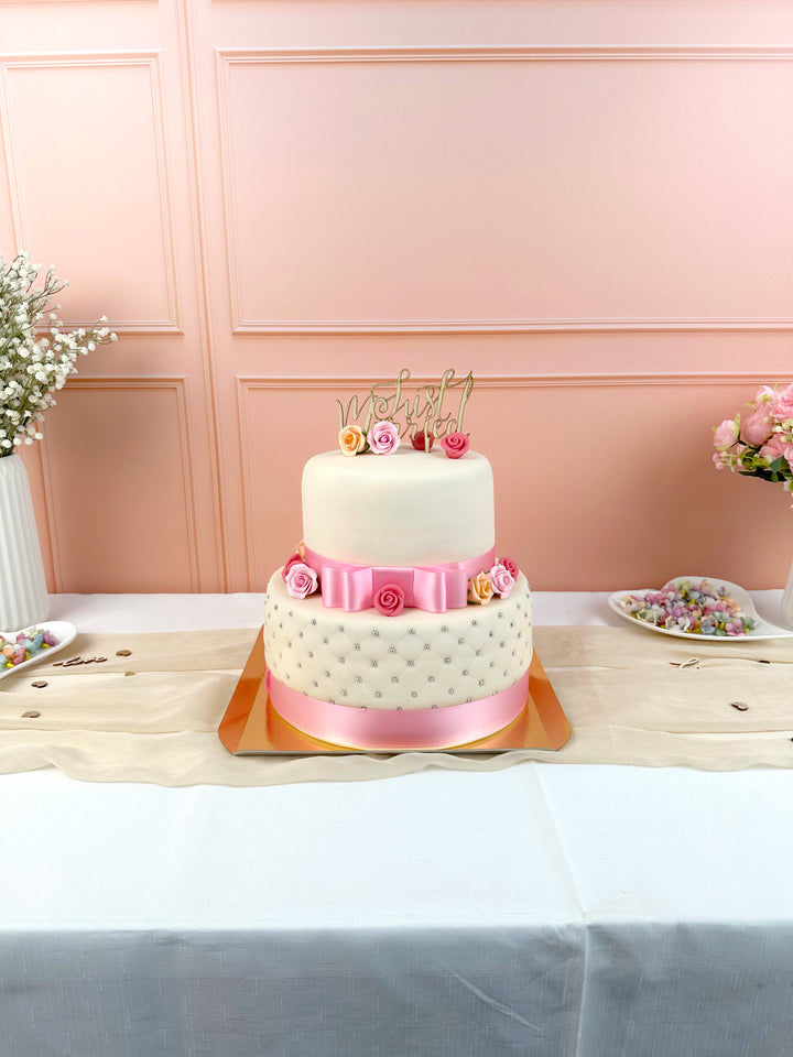 Dwupiętrowy tort weselny White Wedding