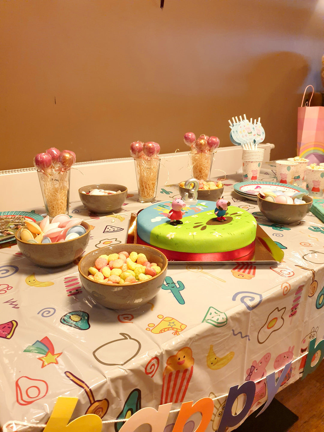 Świnka Peppa® na torcie urodzinowym