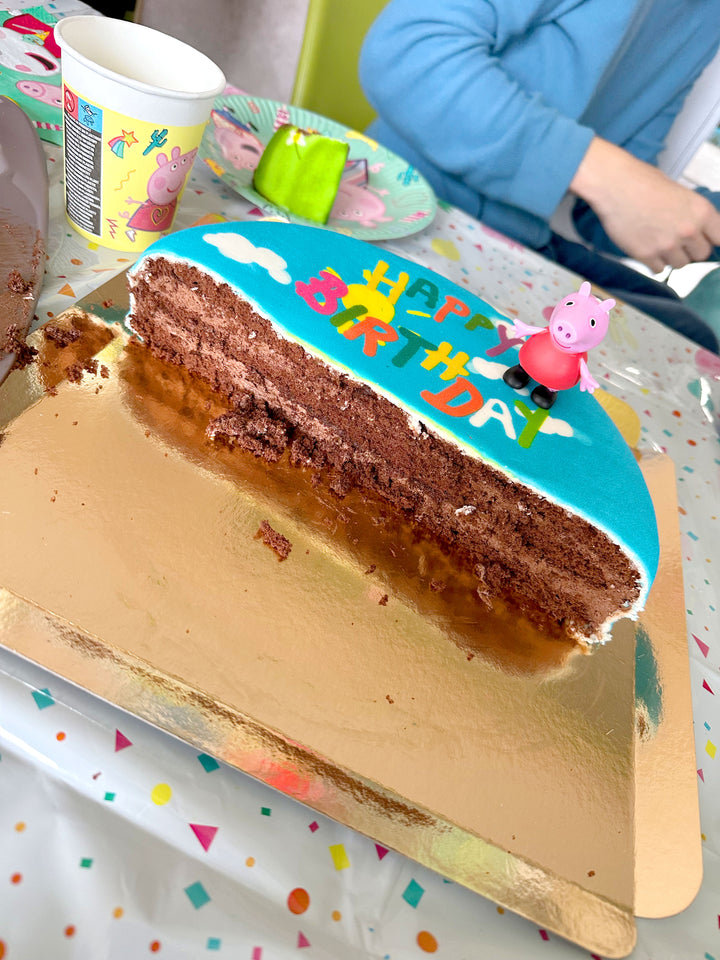 Świnka Peppa® na torcie urodzinowym