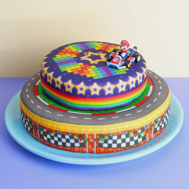 Mario Kart® na dwupoziomowym torcie