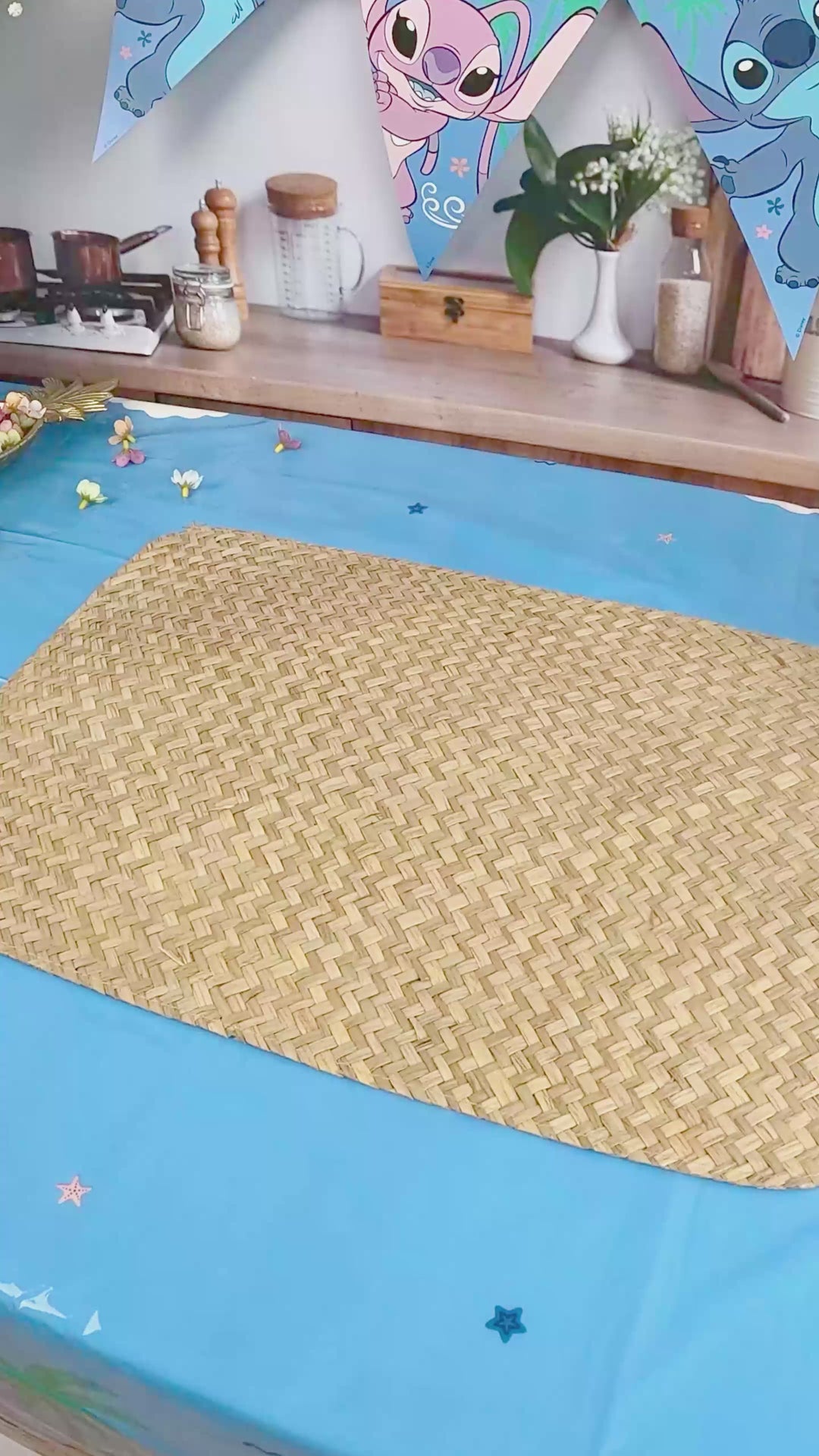 Angel & Stitch® na tropikalnym torcie Deluxe