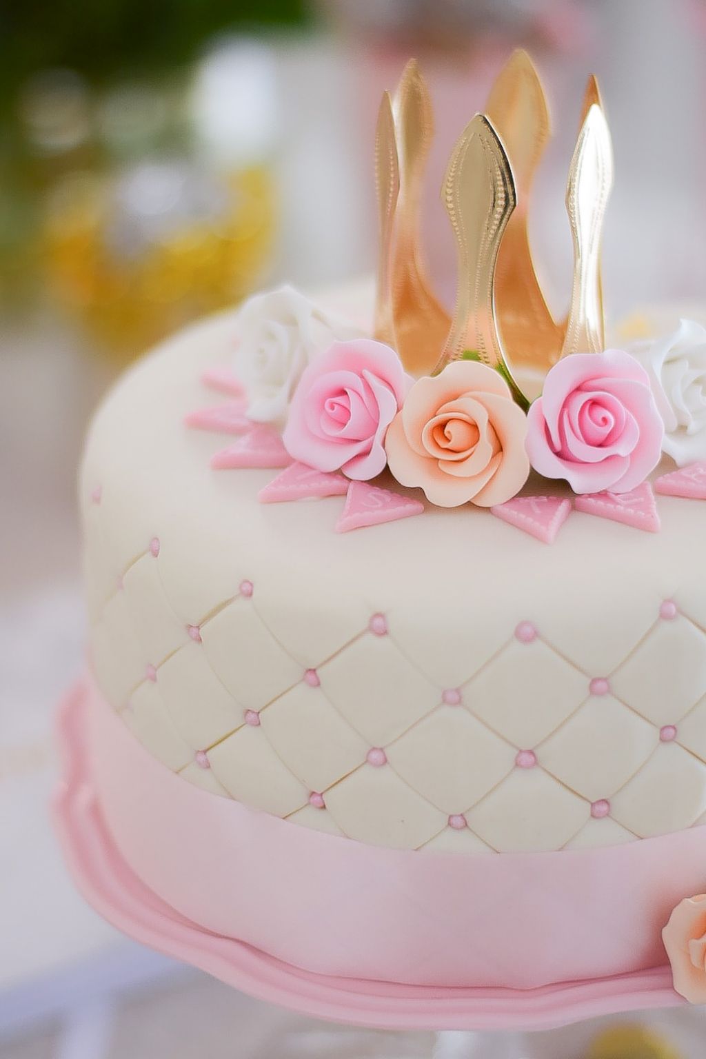 Tort Deluxe "Happy Birthday" - różowy - podwójna wysokość 