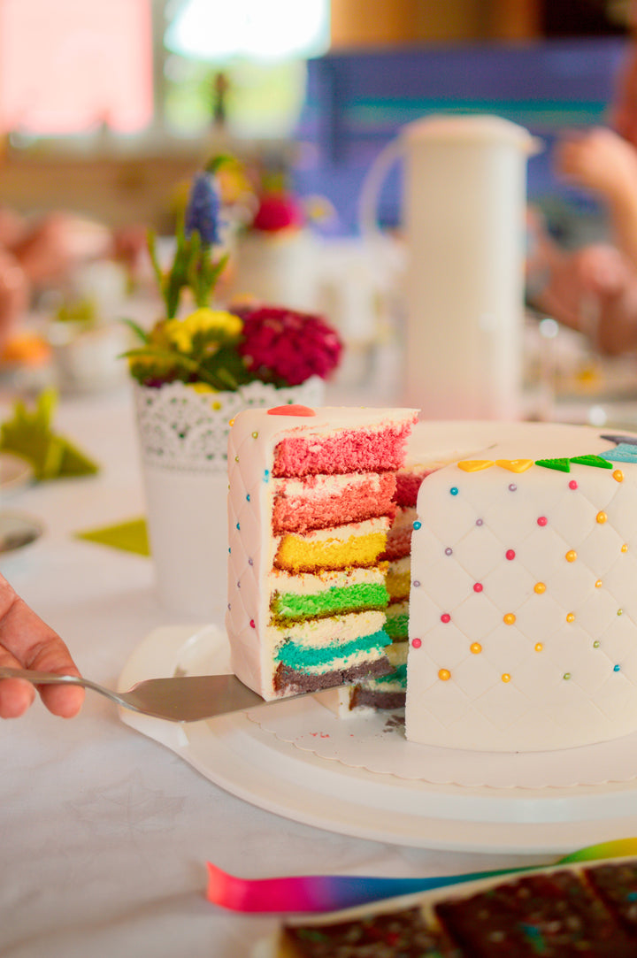 Tęczowy tort deluxe "Happy Birthday" - podwójna wysokość